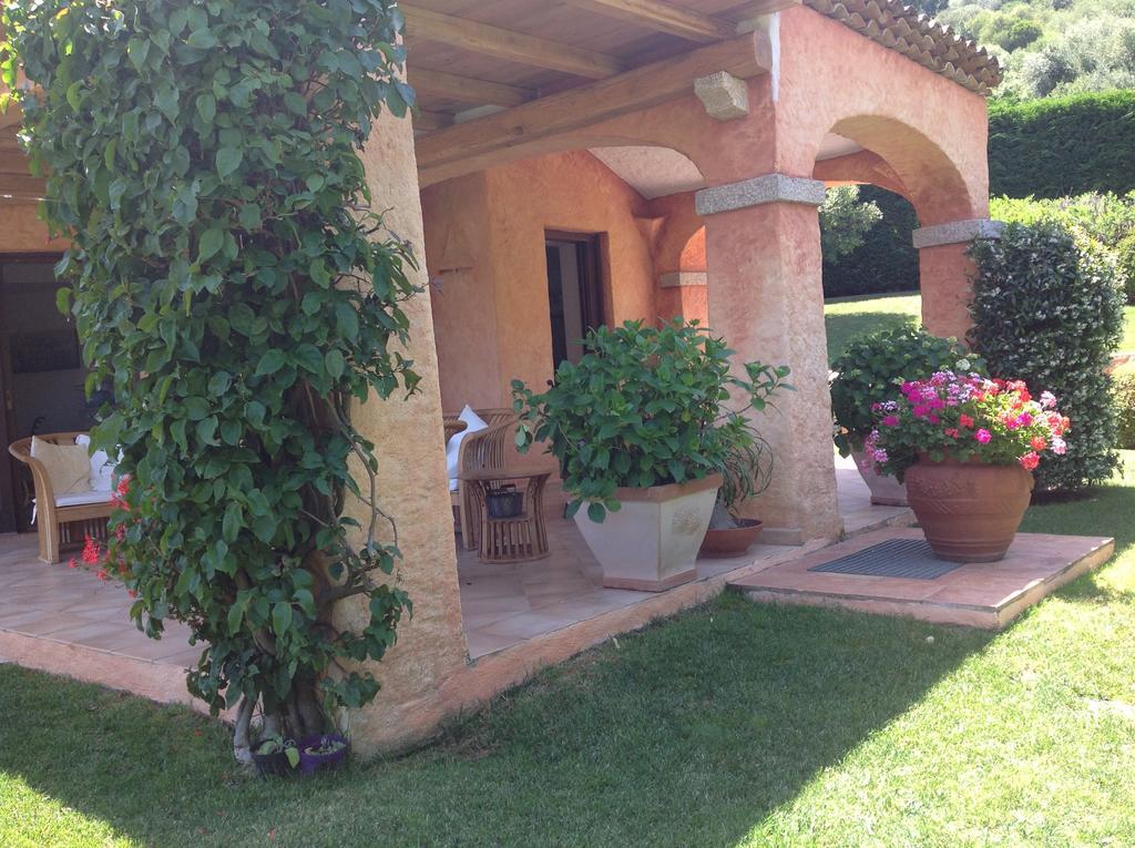 Villa Il Melograno Cannigione Esterno foto